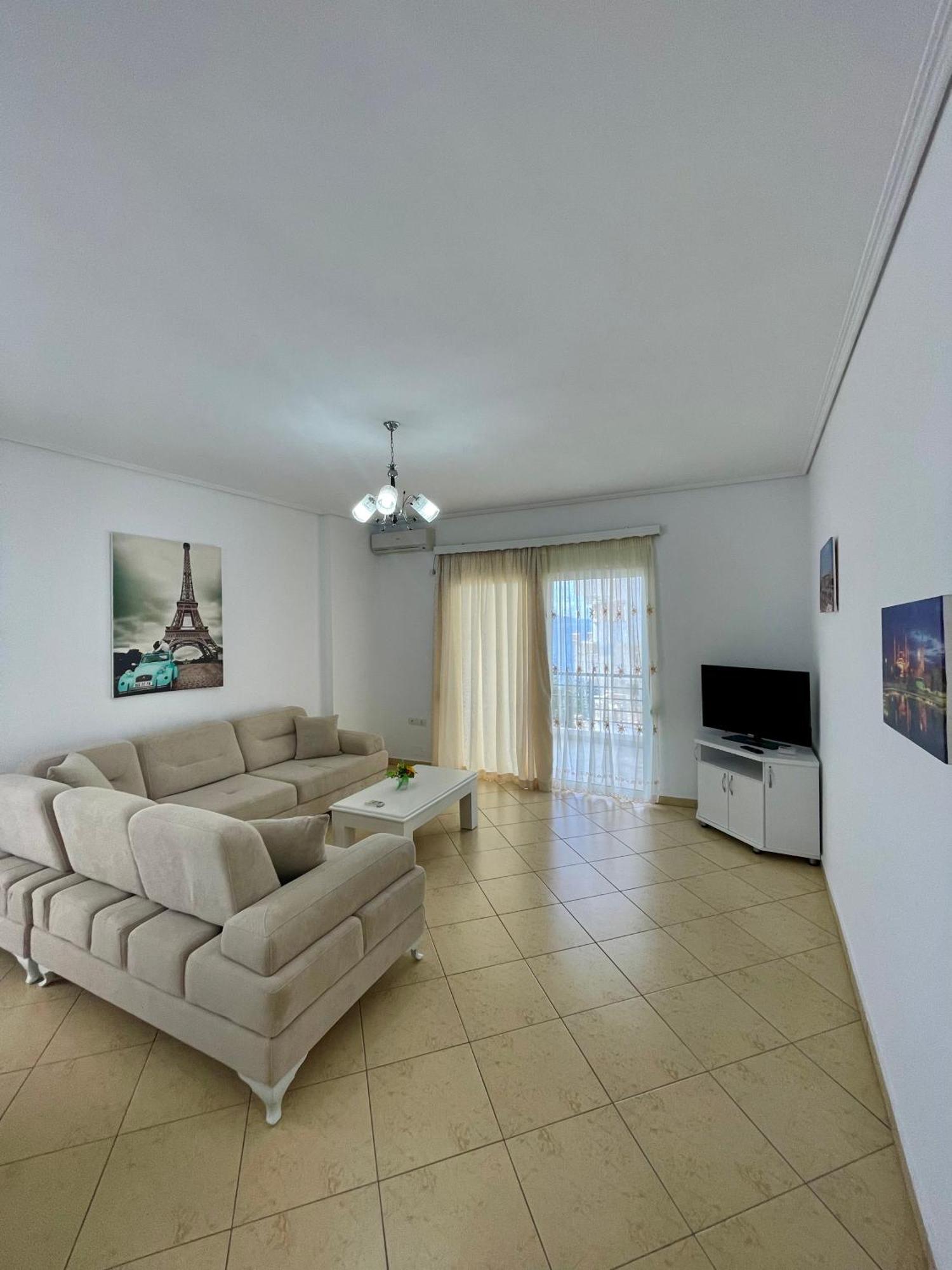Eleana Apartment *
