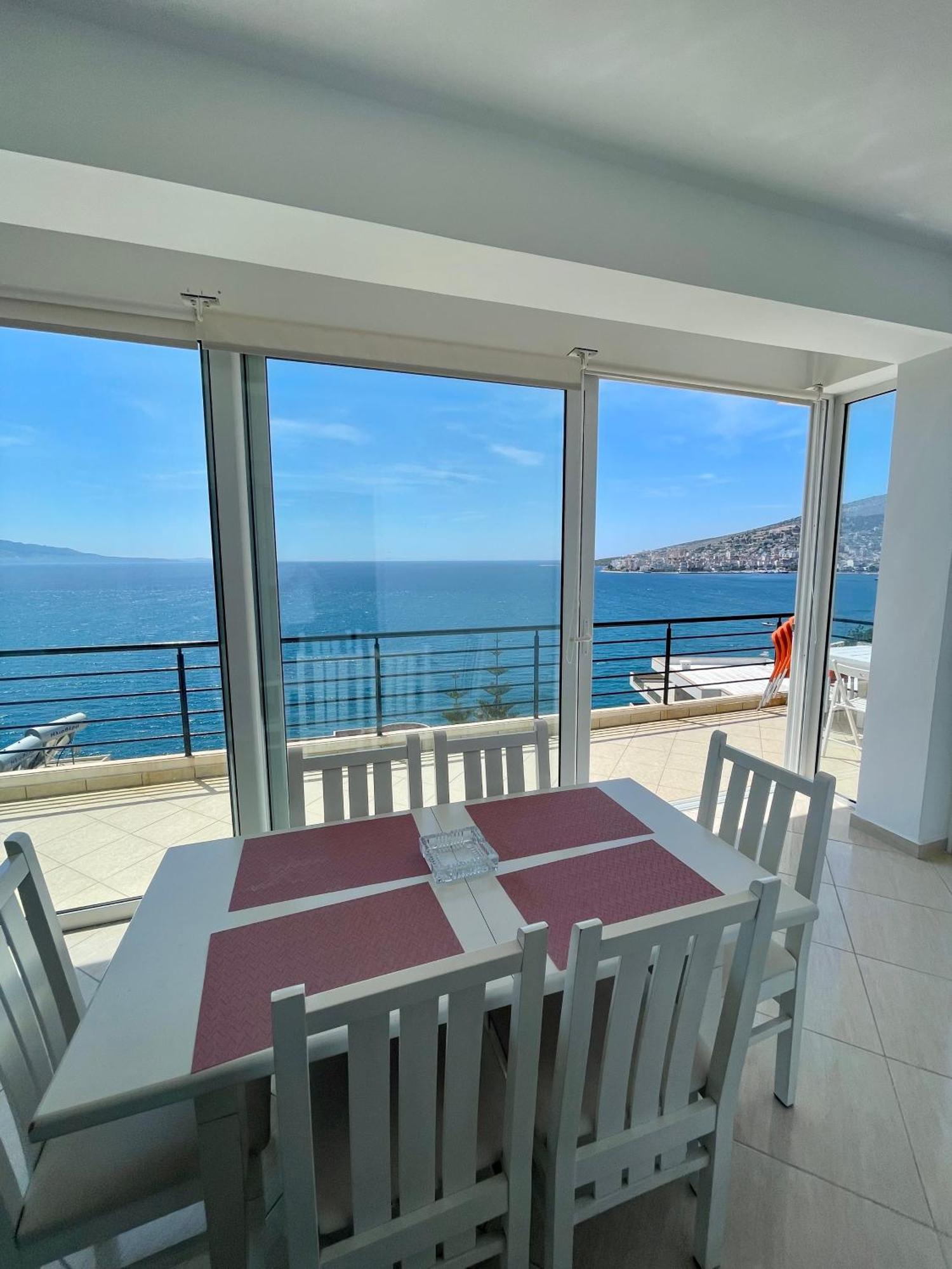Eleana * Sarande